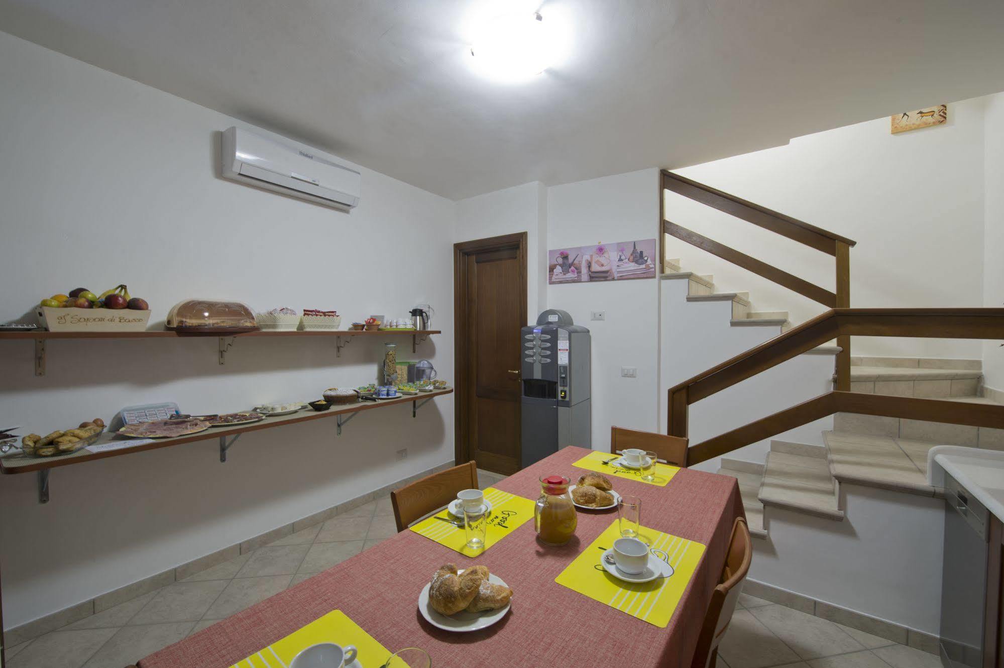 Bed and Breakfast Gli Dei Gemelli Аджерола Екстер'єр фото