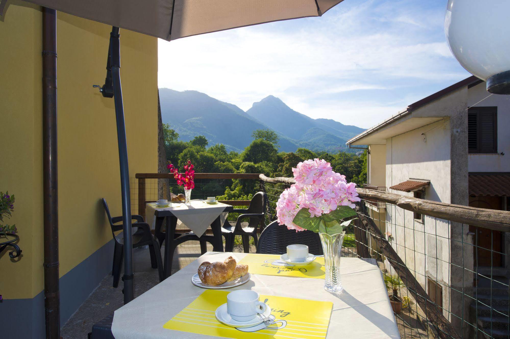 Bed and Breakfast Gli Dei Gemelli Аджерола Екстер'єр фото